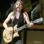 AC/DCのマルコム・ヤング死去 死因は?新メンバーは?代表曲はこれだ!